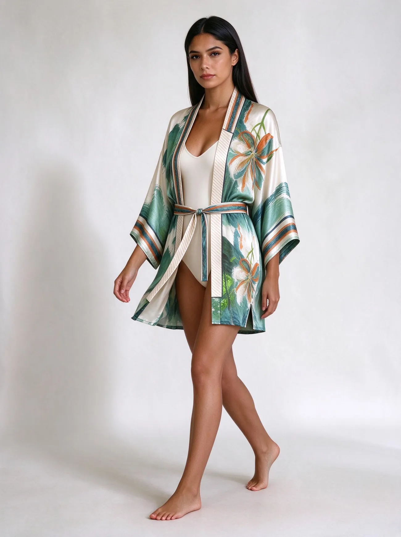 Cenote kimono, short · in movement