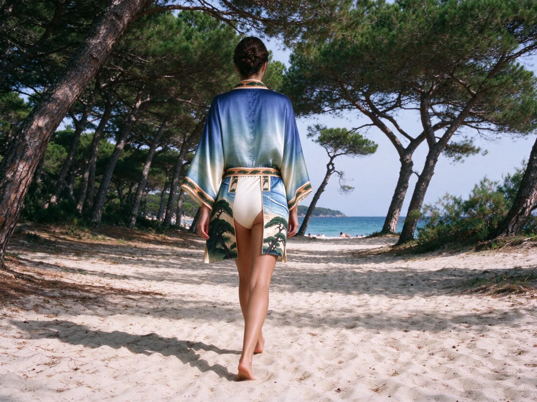 Pampelonne kimono, short · Saint-Tropez