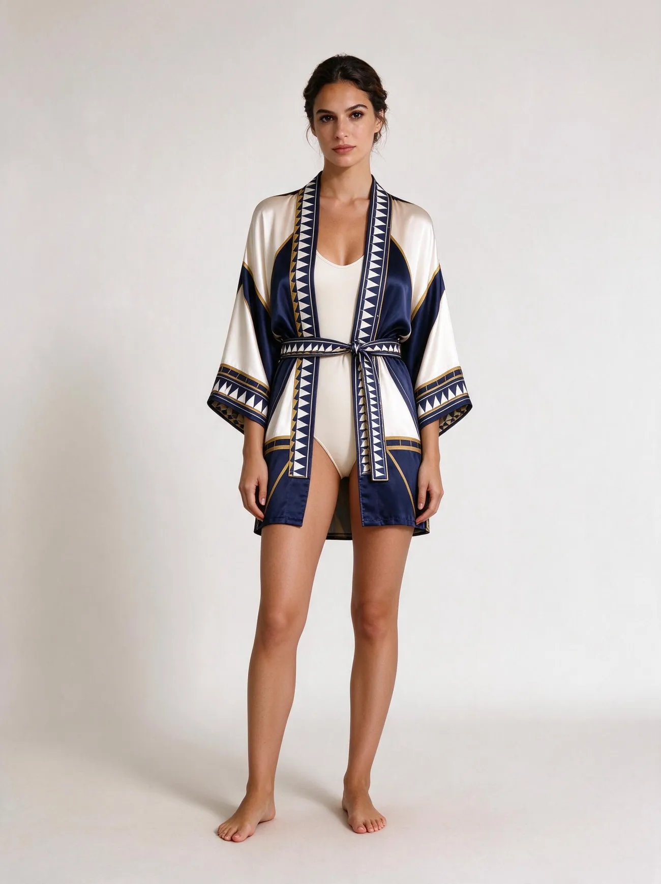 Ramatuelle silk kimono, short