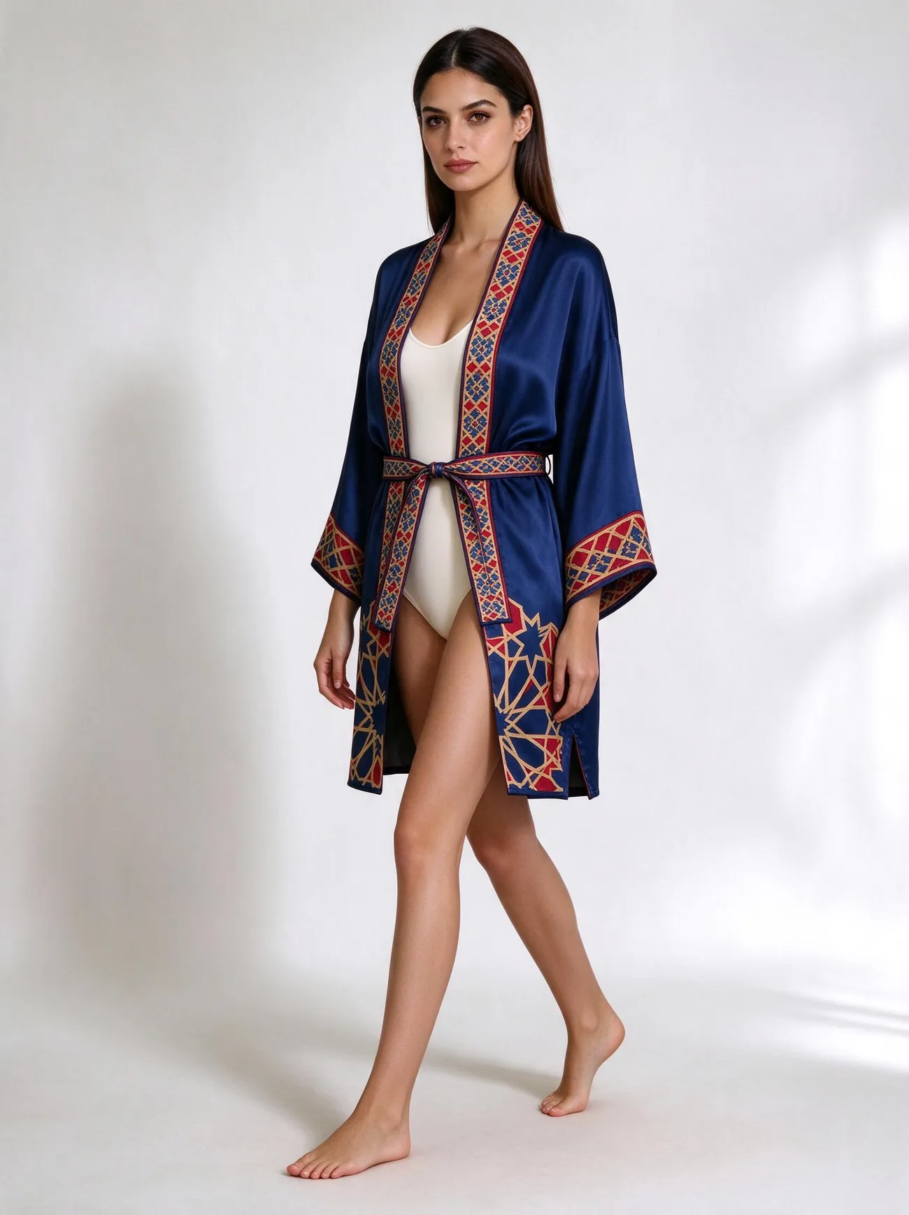 Shebeke kimono, short · in movement