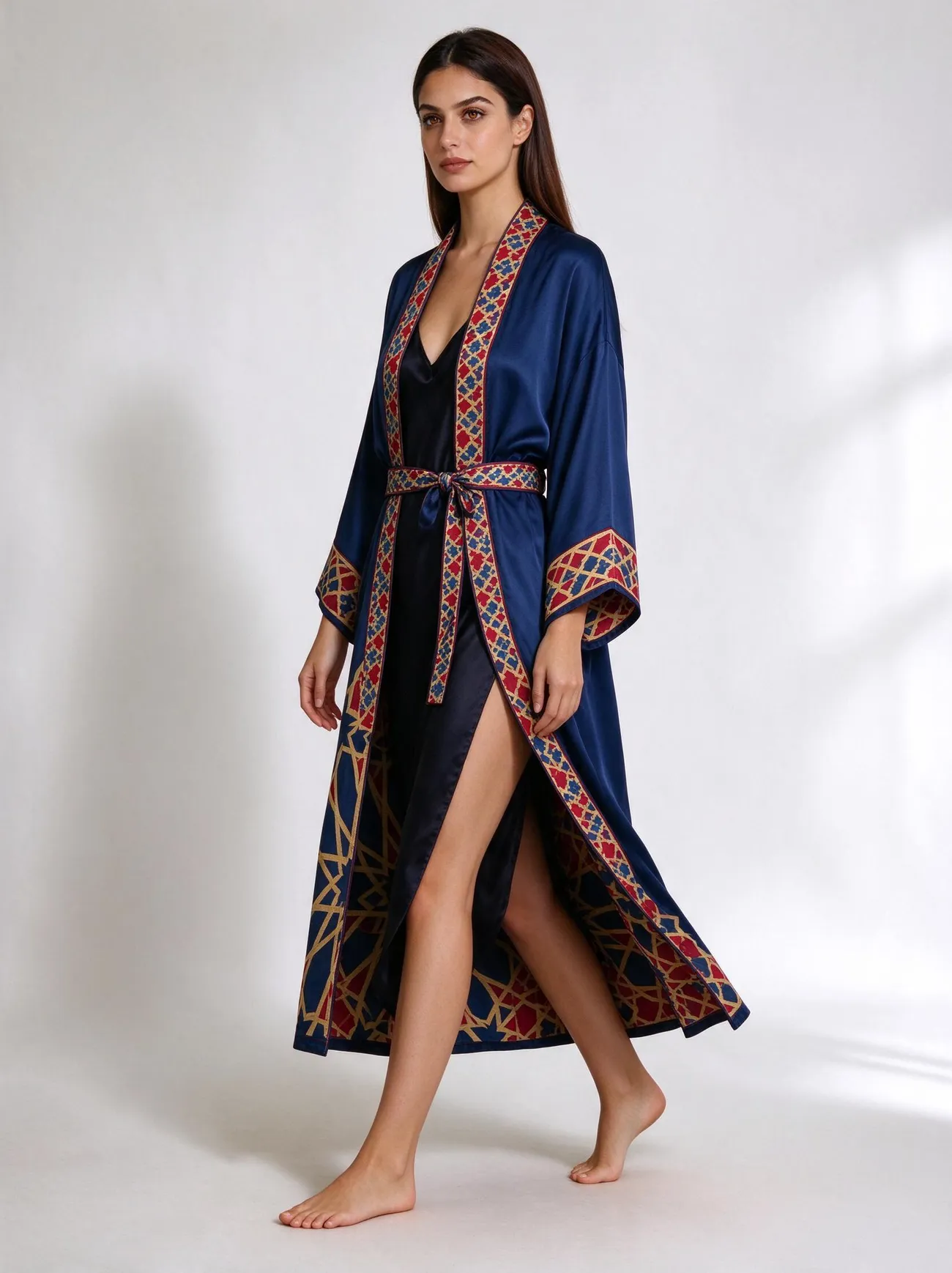 Shebeke kimono, in movement