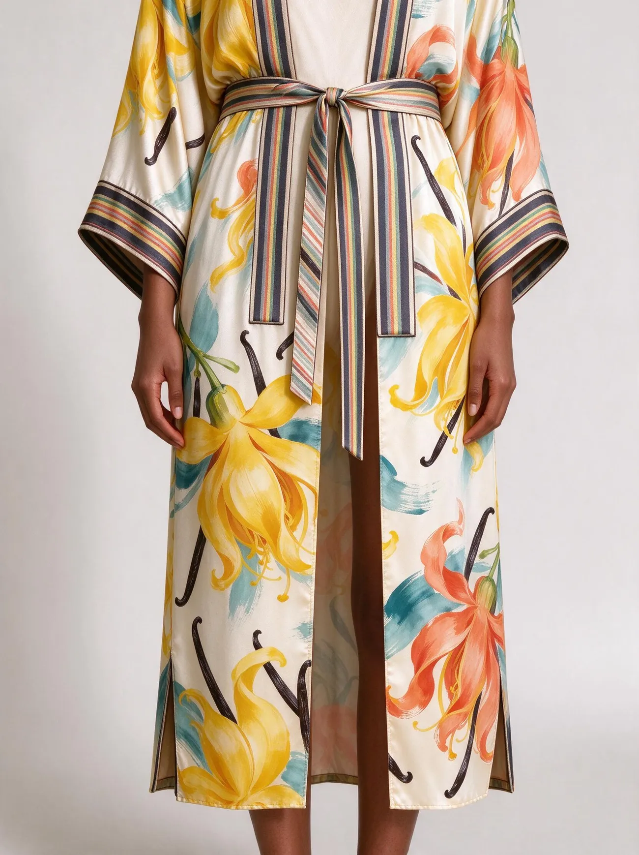 Ylang kimono, detail: the band ends at the hip